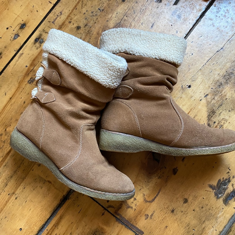 Lands’ End Charles short cognac brown snow boots women’s size 8.5 suede leather
